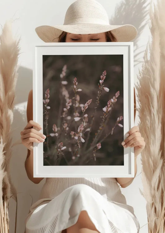 Delikatne Kwiaty na Leśnej Polanie Plakat