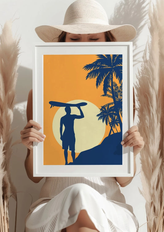 Surfer na Zachodzie Słońca z Palmami Plakat